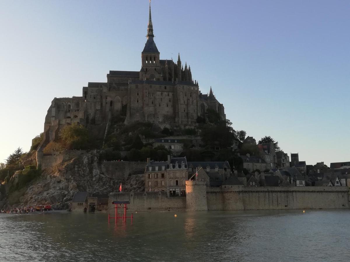Chambres D'Hotes Les Fleurettes En Baie Du Mont Saint Michel Exteriér fotografie